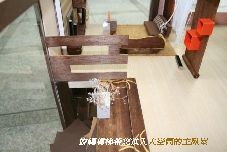 女生寝室装扮设计_女生寝室装扮图片_大学女生